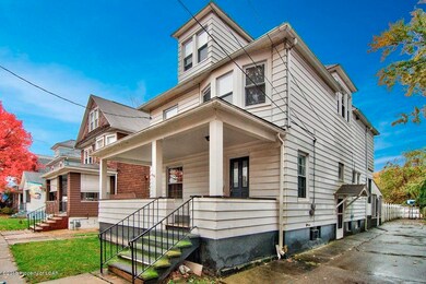 83 E Vaughn St, Kingston, PA 18704 - photo 4