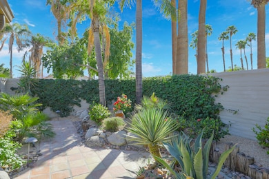 360 Running Springs Dr, Palm Desert, CA 92211 - photo 2