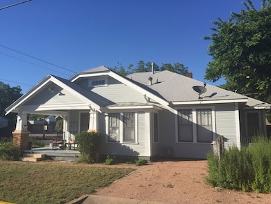 201 N Milam St, Fredericksburg, TX 78624 - photo 3