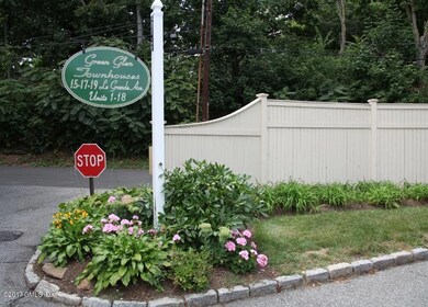 15 Le Grande Ave unit 1, Greenwich, CT 06830 - photo 2