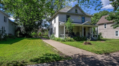 1115 7th St E, Menomonie, WI 54751 - photo 4