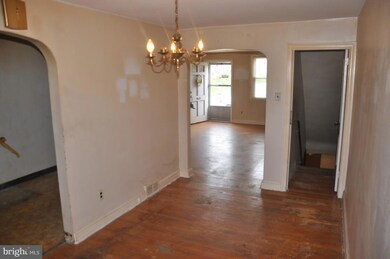 1108 Oakwood Dr, Glenolden, PA 19036 - photo 6