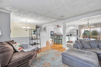 195 Meadow Park Dr, Milford, CT 06461 - photo 7