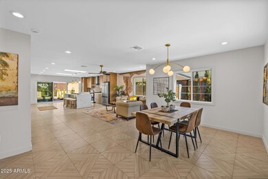 1540 E Cheery Lynn Rd, Phoenix, AZ 85014 - photo 4