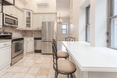22 Cooper St unit 5, Boston, MA 02113 - photo 4