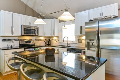 31 Glen Meadows Ct, Warwick, RI 02889 - photo 5