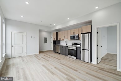 1112-16 E Berks St unit 406, Philadelphia, PA 19125 - photo 5