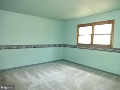 2225 Mcknights Gap Rd, Reading, PA 19604 - photo 5