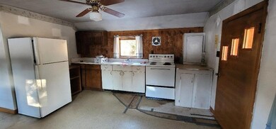 6 Kitchen