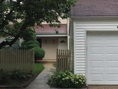Front View w/Garage