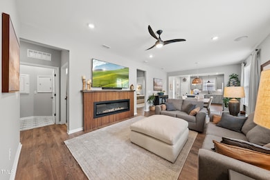 2105 Flycatcher Ln, Fuquay Varina, NC 27526 - photo 4