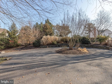 907 Saint Eva Ln, Gambrills, MD 21054 - photo 3