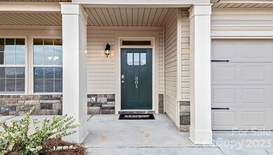 293 Fox Cove Rd, Hendersonville, NC 28792 - photo 3