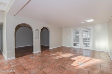 5913 E Lester Dr, Tucson, AZ 85712 - photo 2