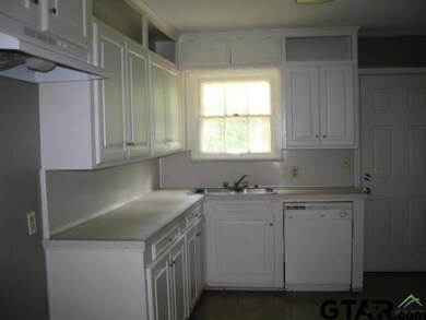 1214 1214 S Azalea, Tyler, TX 75701 - photo 2