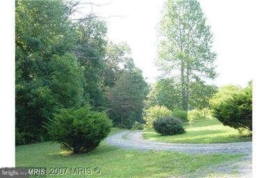 1426 Nelson Ln, Amissville, VA 20106 - photo 2
