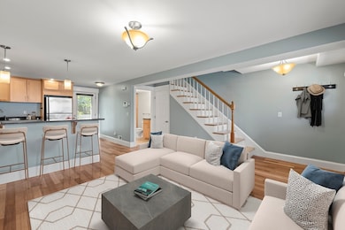 45 Ward St, Boston, MA 02127 - photo 4
