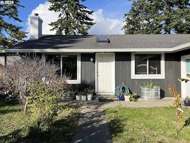 2045 19th St, Florence, OR 97439 - photo 6