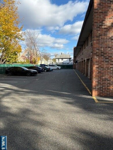 1 Simone Place unit 2F, Bergenfield, NJ 07621 - photo 4