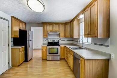 4- Kitchen