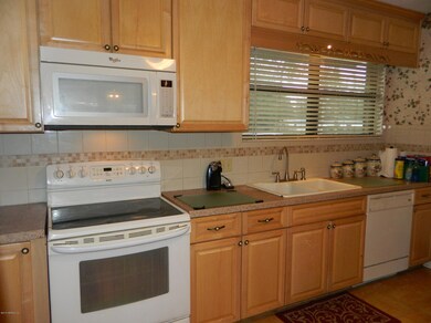 1610 Starwan Rd E, Jacksonville, FL 32211 - photo 4