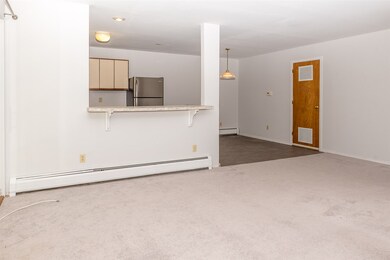 24 Winding Brook Dr, South Burlington, VT 05403 - photo 6