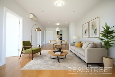 90-02 Queens Blvd unit 515, Elmhurst, NY 11373 - photo 2