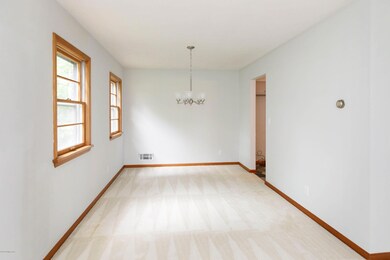 3004 S Melrose Dr, Louisville, KY 40299 - photo 6