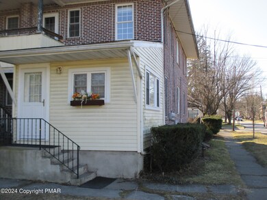 128 Broad St unit 1 A, Stroudsburg, PA 18360 - photo 4