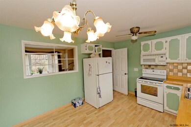 1228 Hemlock St, Schenectady, NY 12306 - photo 7
