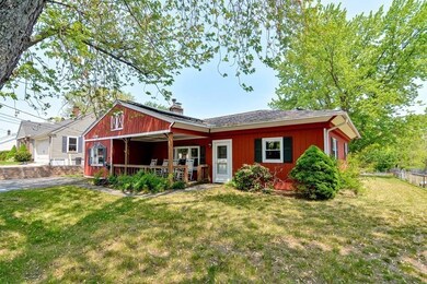 31 Brisson St, Bellingham, MA 02019 - photo 2