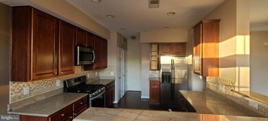 13662 Salk St unit 138, Herndon, VA 20171 - photo 6