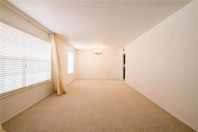 10609 Janway Dr, El Paso, TX 79935 - photo 3