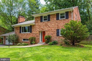 6719 Haycock Rd, Falls Church, VA 22043 - photo 4