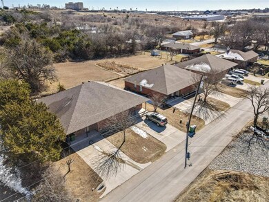 111 N Workman Rd, Decatur, TX 76234 - photo 3