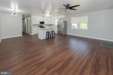 238 Elmtowne Blvd, Hammonton, NJ 08037 - photo 5