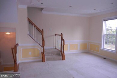 2444 Laura Mark Ln, Herndon, VA 20171 - photo 3