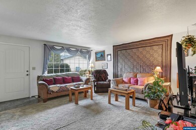 955 Genie St SE, Salem, OR 97306 - photo 3