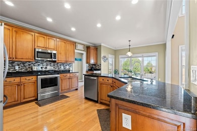 12306 Pinehurst Ct, Sellersburg, IN 47172 - photo 6