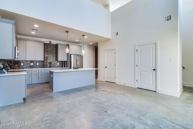 3-web-or-mls-512 Highland Oaks Ln-2