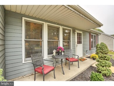 4476 Heron Dr, Reading, PA 19606 - photo 2