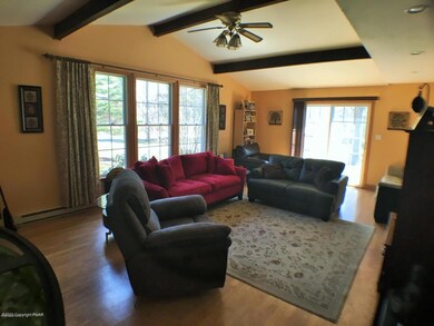 1298 Brian Ln, Effort, PA 18330 - photo 6