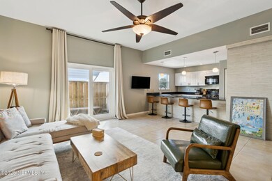 14-web-or-mls-2503 W 5th St-06