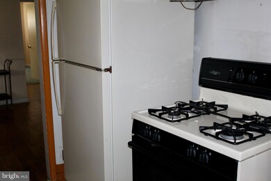 6218 Mcclean Blvd, Baltimore, MD 21214 - photo 5