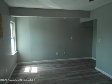 716-718 Landis St unit First Floor Right, Scranton, PA 18504 - photo 6