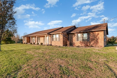 004_15788_kentucky_10_92-edit_480