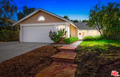 22536 Paragon Dr, Santa Clarita, CA 91350 - photo 3