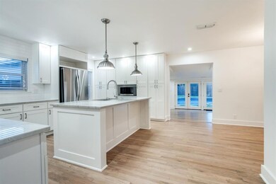 6915 Clemson Dr, Dallas, TX 75214 - photo 6