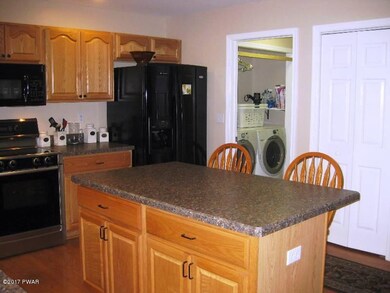 136 Hillside Dr, Lords Valley, PA 18428 - photo 4