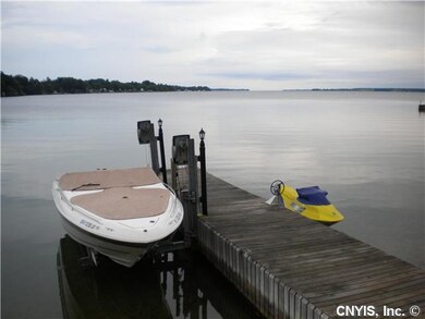 Waterfront/Dock/Pier